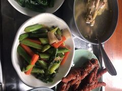 -爱的果实月嫂育婴师(世纪东方店)