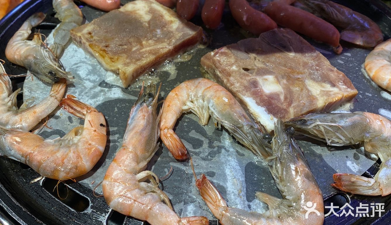 亲们！这家自助烤肉店太赞了！原始人自助烤肉