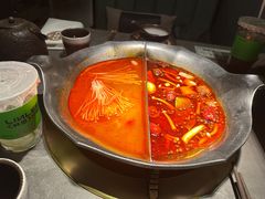 -湊湊火锅·茶憩(杭州湖滨银泰in77店)
