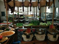大堂-百味地锅鸡(财校分店)