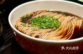 Shrimp Roe Red Braised Noodles