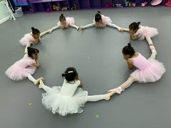 -Isee灰姑娘国际儿童艺术中心(北马路大悦城店)