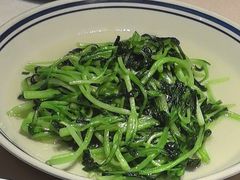 -八府香鸭·啫啫煲(华山路店)