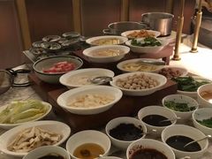 自助调料区-西安高新希尔顿酒店·咖啡露台西餐厅