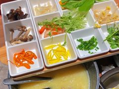 -云海肴·汽锅鸡·云南代表菜(天山百盛优客店)