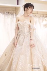 -Lady  Jane高端婚纱礼服馆