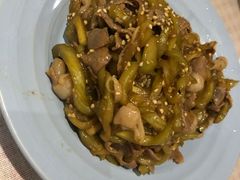 茄子牛肉-吉事利茶餐厅