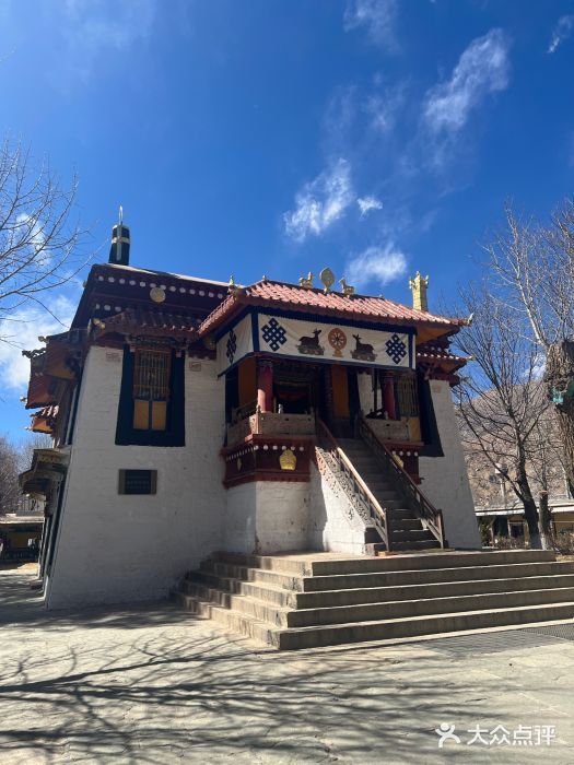 罗布林卡图片