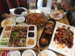 -肘子酥·天津菜·特色捞面(德云社店)