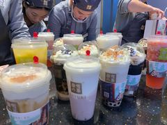 -奈雪的茶(亨特国际广场店)