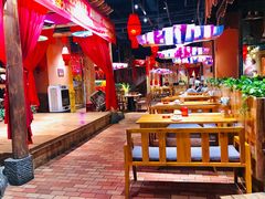 大堂-老滇山寨•云南特色菜•地方菜•民族风情歌舞表演(金碧店)