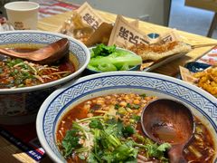 -魔都三兄弟酸辣粉·蘸卤炸串(虹桥万科店)
