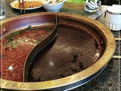 -小天鹅火锅·一线江景洪鼎旗舰店(洪崖洞店)