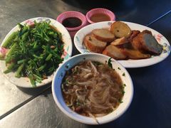 -六合夜市