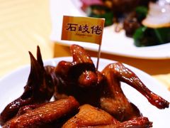 招牌烤乳鸽-石岐佬中山菜馆(张溪店)