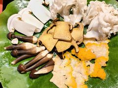 -钢管厂五区小郡肝串串香火锅(梅川路店)