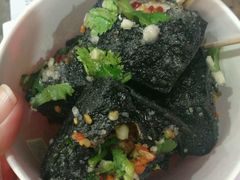 -黑色经典·长沙臭豆腐(粤华路店)