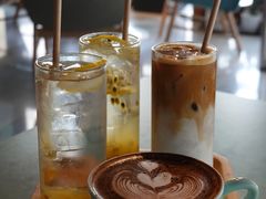 卡布奇诺咖啡-sugarman espresso素饮糖人高新咖啡工厂