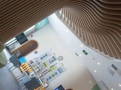 -龙格亲子游泳•水育早教运动中心