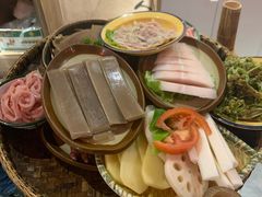 -王婆乔鲜鱼自助火锅(蜀汉路店)