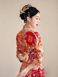 -艾朵婚纱
