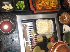 -臻牛烤肉