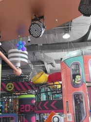 -欧酷世界动力星球(王府井奥莱UP TOWN店)