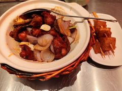 潮焗鲍鱼鸡-潮界(虹桥新天地店)