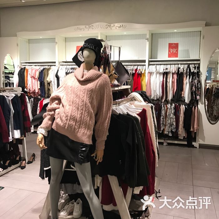 stradivarius(荟聚67西红店)-图片-北京购物-大众点评网