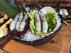 -湊湊火锅·茶憩(南京东路悦荟店)