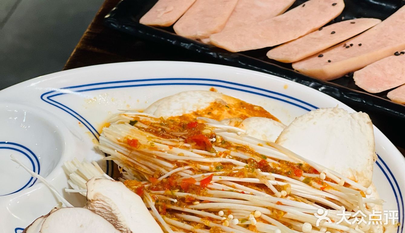 除了奋斗，啥都不如烤肉