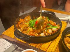 鲍鱼啫啫走地鸡-得意啫·广东啫啫煲(前海HOP店)