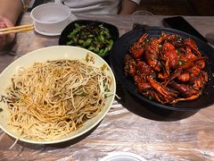 -巴厘龙虾·榜首油焖大虾(音乐学院·沿江酒馆店)