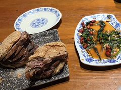 -老天桥酱肉烧饼夹肘子(天桥店)