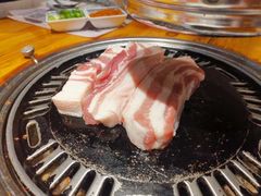 -唯成•韩国炭火烤肉 유성고기