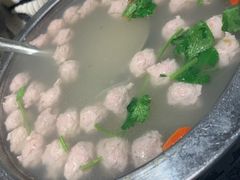脆骨丸子汤-华盛园卷子王农家菜水库鱼