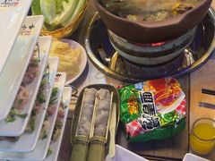 -东记炭炉·海鲜鸡煲(龙华店)