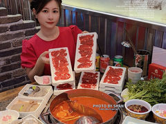 -来龍儿鲜切牛肉自助老火锅