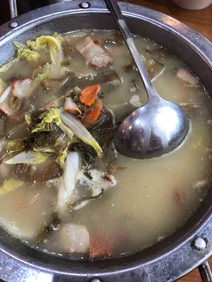 西湖李家黄牛庄-"服务态度极其恶劣,点的菜明明不是这个数量.