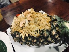-Dang restaurant (patong phuket)