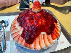 草莓雪冰-劳顶笨咖啡(益华广场店)