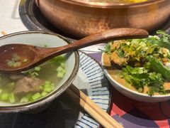 -牛村来人潮汕牛肉火锅(西单店)