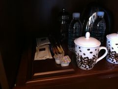 minibar-广州富力丽思卡尔顿酒店