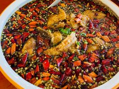 -小鱼儿海鲜港(新村十区店)