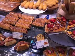 -巴黎贝甜(华堂新辰汇店)