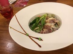 白汁培根牛油果菠菜面-more than meow吴止猫主题餐厅(承德 中船汇店)