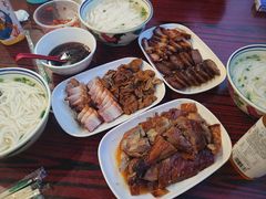 -香辉食馆(新兴路店)