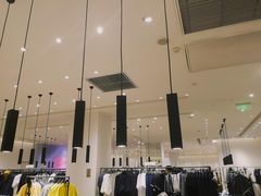 -URBAN REVIVO(西安Momopark店)