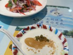 无糖酸奶配黑蜂蜜-新疆兵团食府清真(马连道店)