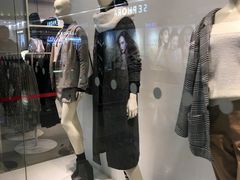 -H&M(鹏欣水游城店)